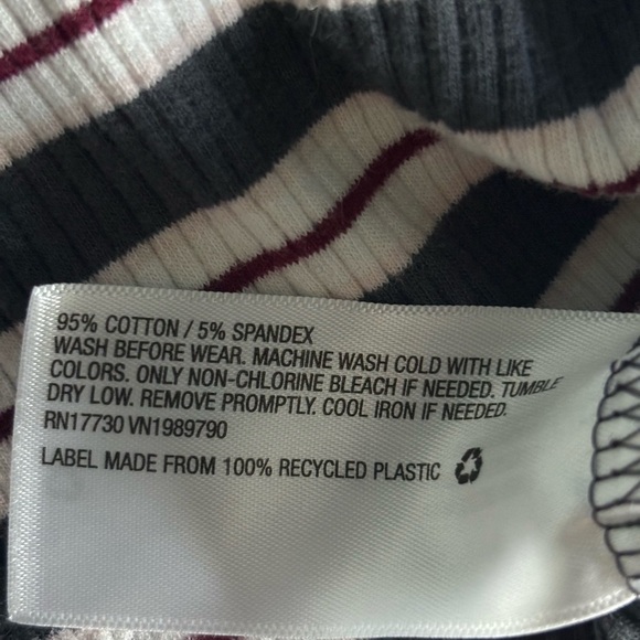 Cat & Jack girls long sleeve striped top. Size 10/12 - Picture 5 of 7